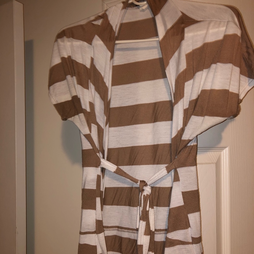 Wrap around top